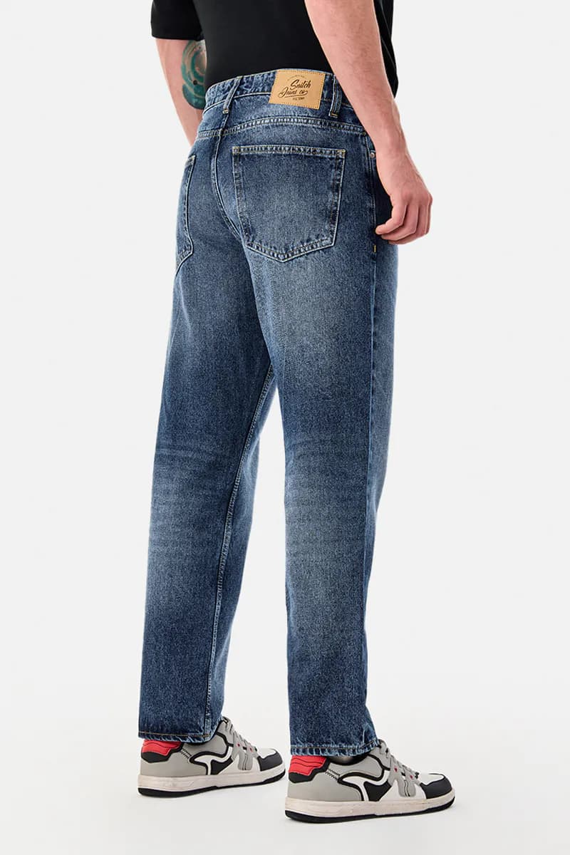 Relaxed Fit Washed Jeans – alternate view