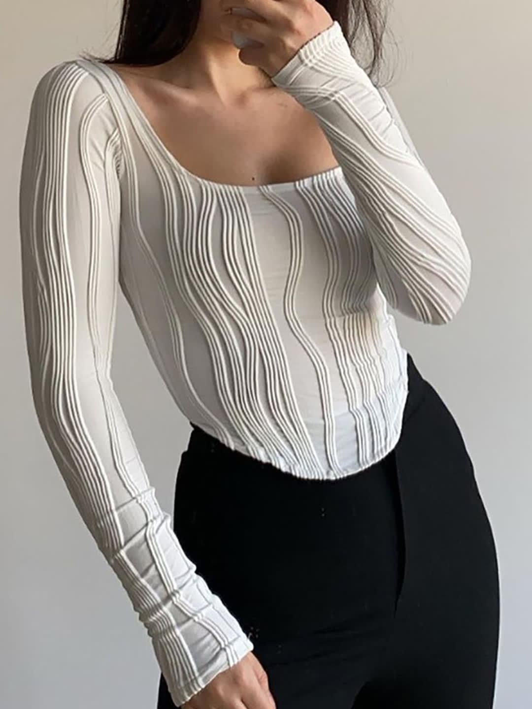 Women Solid Scoop Neck Top – alternate view
